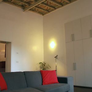 Deluxe Studio